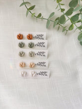 Load image into Gallery viewer, Tulip Studs