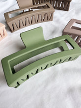 Load image into Gallery viewer, Jumbo Avery | Claw Clip