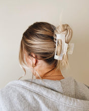 Load image into Gallery viewer, Avery Hair Claw | Jaw Clip