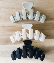 Load image into Gallery viewer, Zig Zag Claw | Hair Claw