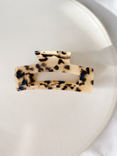 Load image into Gallery viewer, Avery Hair Claw | Jaw Clip