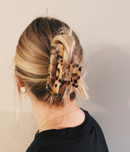 Load image into Gallery viewer, Avery Hair Claw | Jaw Clip
