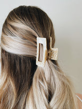 Load image into Gallery viewer, Avery Hair Claw | Jaw Clip