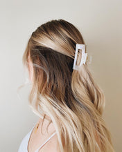 Load image into Gallery viewer, Avery Hair Claw | Jaw Clip